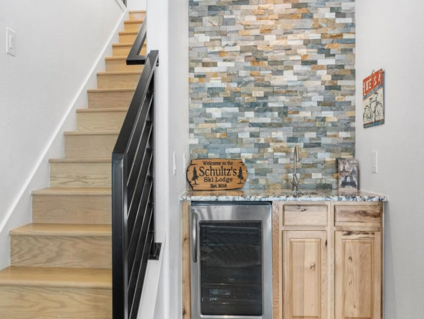 Luxury Peak 8 Ski in ski out 6 bedroom in the heart of Breck!
